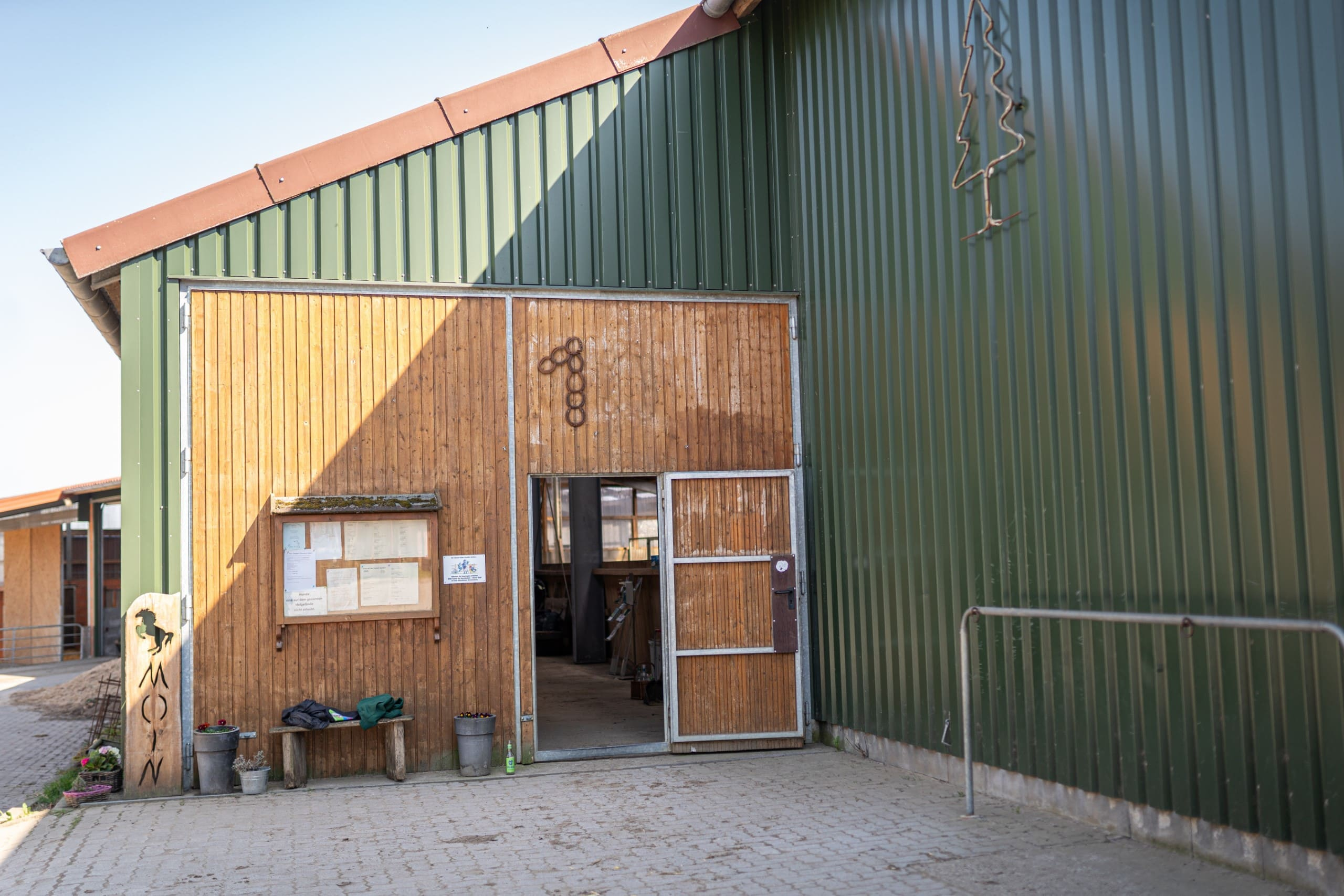 Eingangsbereich Ponyhof