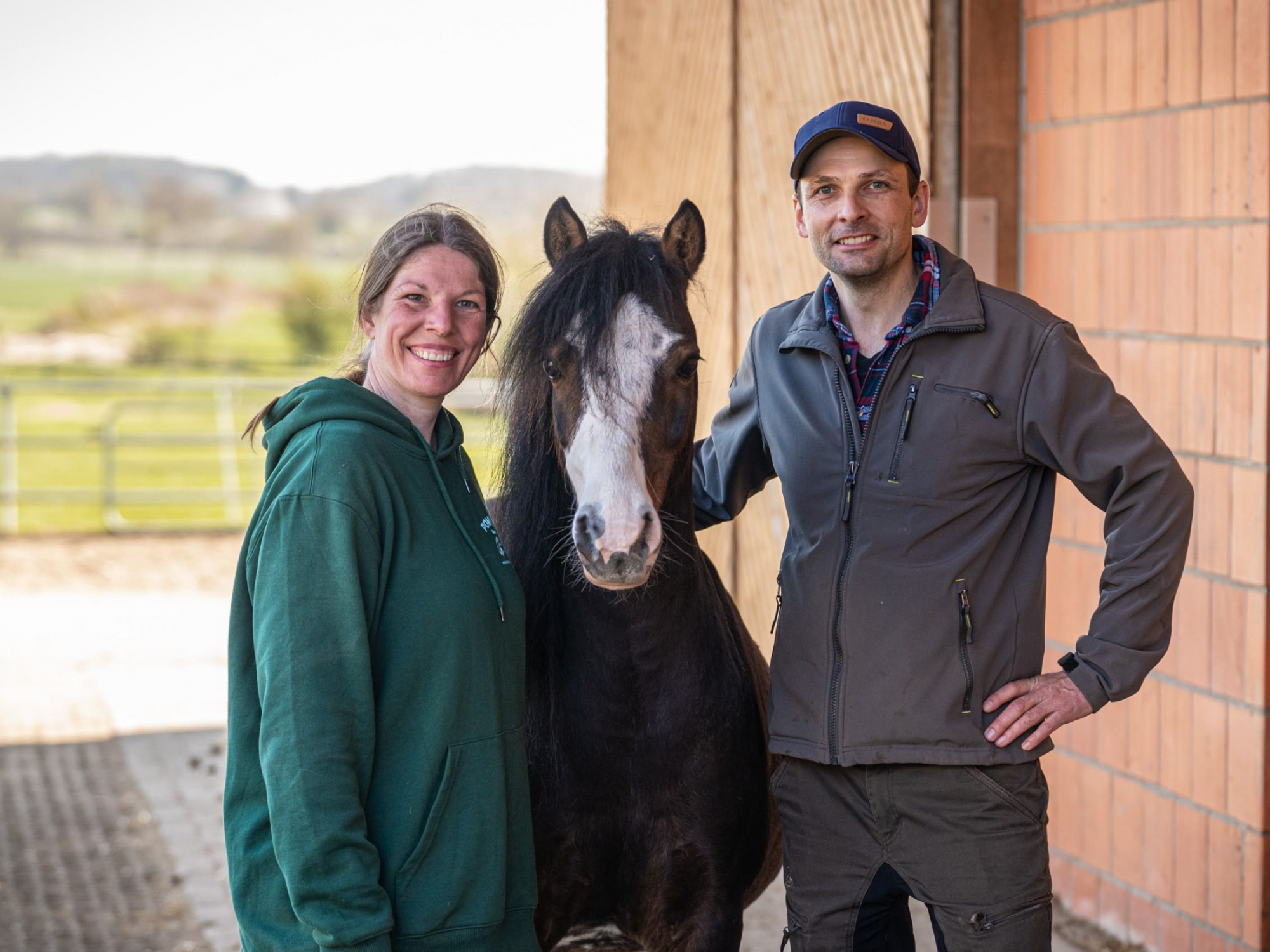 Yenna und Jormar mit Artschie